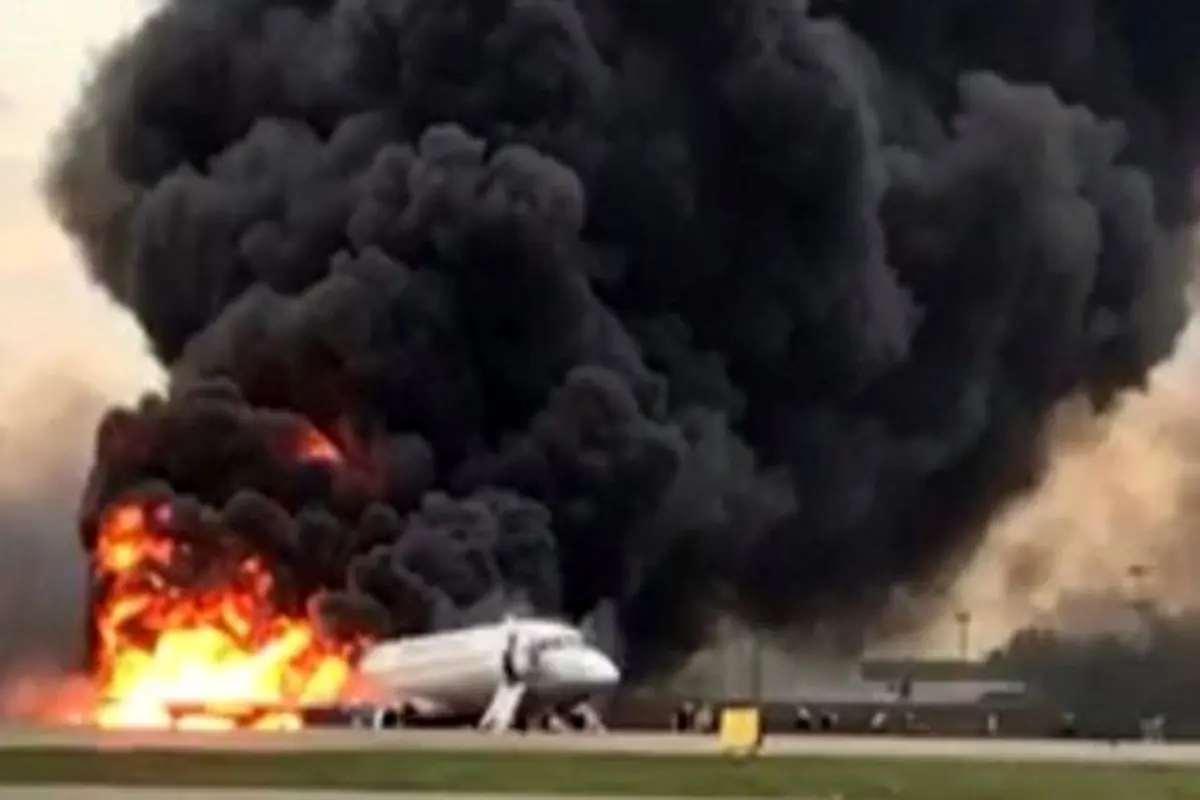 مرگ ۴۱ نفر در آتش‌سوزی هواپیمای روسی تأیید شد