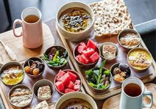«درهم‌خوری» و «پرخوری» در سحر و افطار؛ ممنوع
