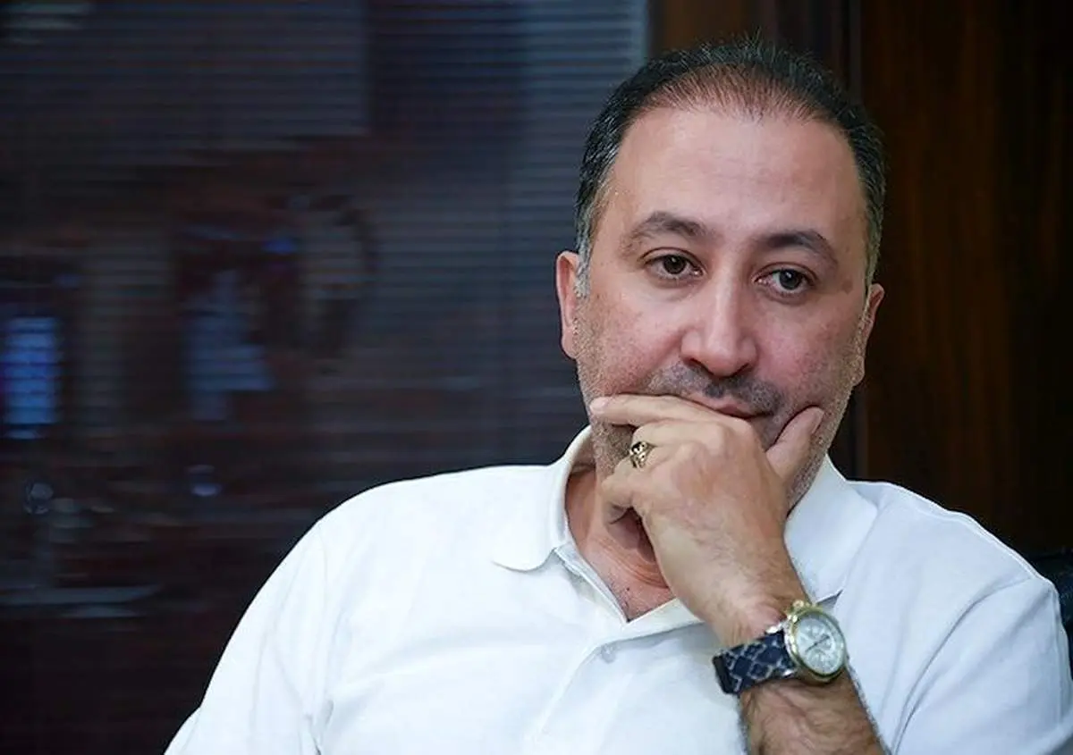 ویدیو| سوتی عجیب دلاوری روی آنتن زنده!