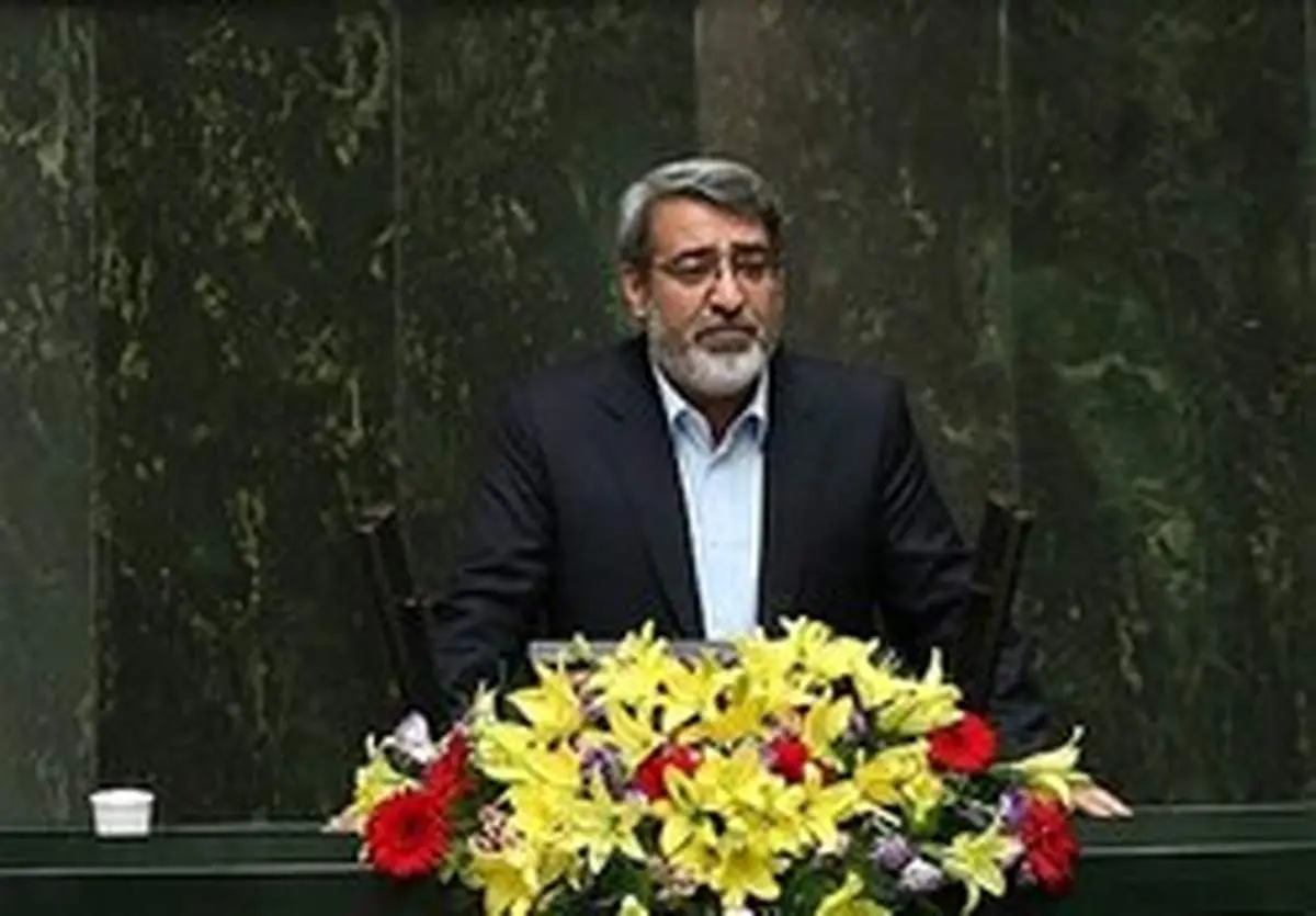 سوال از وزیرکشور به صحن علنی مجلس ارجاع شد