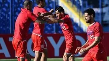 مربی پرسپولیس با نیمکت پاختاکور درگیر شد