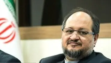 شریعتمداری: افطاری دادن از منابع عمومی ممنوع