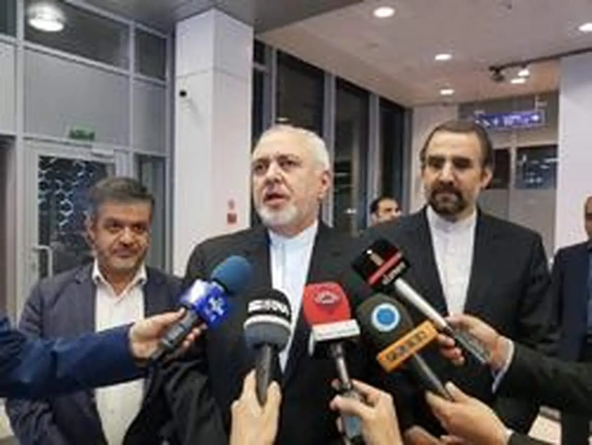 ظریف: ایران از برجام خارج نمیشود/ روز چهارشنبه مصوبات شورای عالی امنیت ملی ایران اجرا خواهند شد