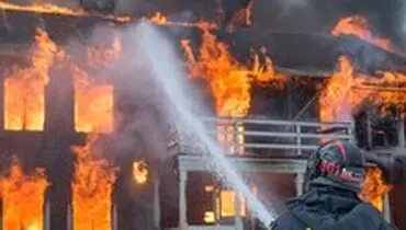۱۷ نفر محبوس و ۸ مصدوم در آتش آپارتمان ۵ طبقه
