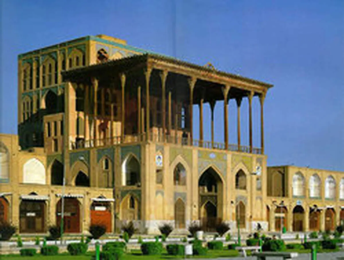 هر آنچه که از عمارت عالی قاپو و سرگذشت آن نمی‌دانید! +تصاویر