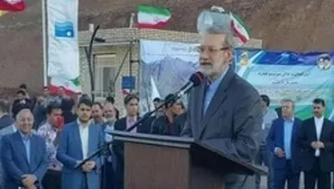 لاریجانی: هر کاری که قانونی و شرعی باشد شرافت دارد
