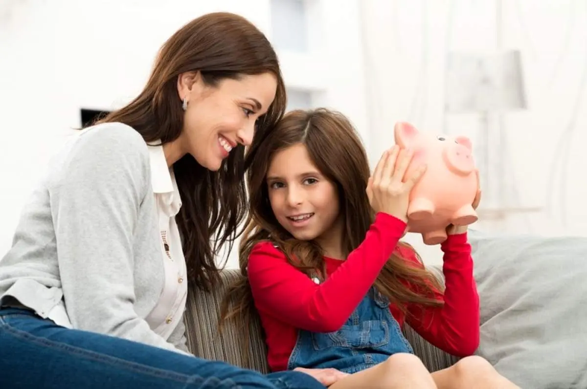 چگونه به کودکانمان صرفهجویی کردن را آموزش دهیم؟