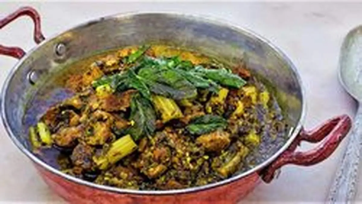 طرز تهیه خورش کرفس با گوشت