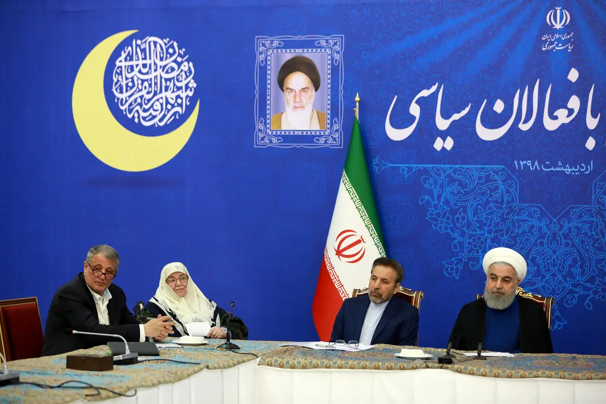 روحانی: فشار‌های سیاسی و اقتصادی دشمن، یک جنگ بی سابقه در تاریخ انقلاب است