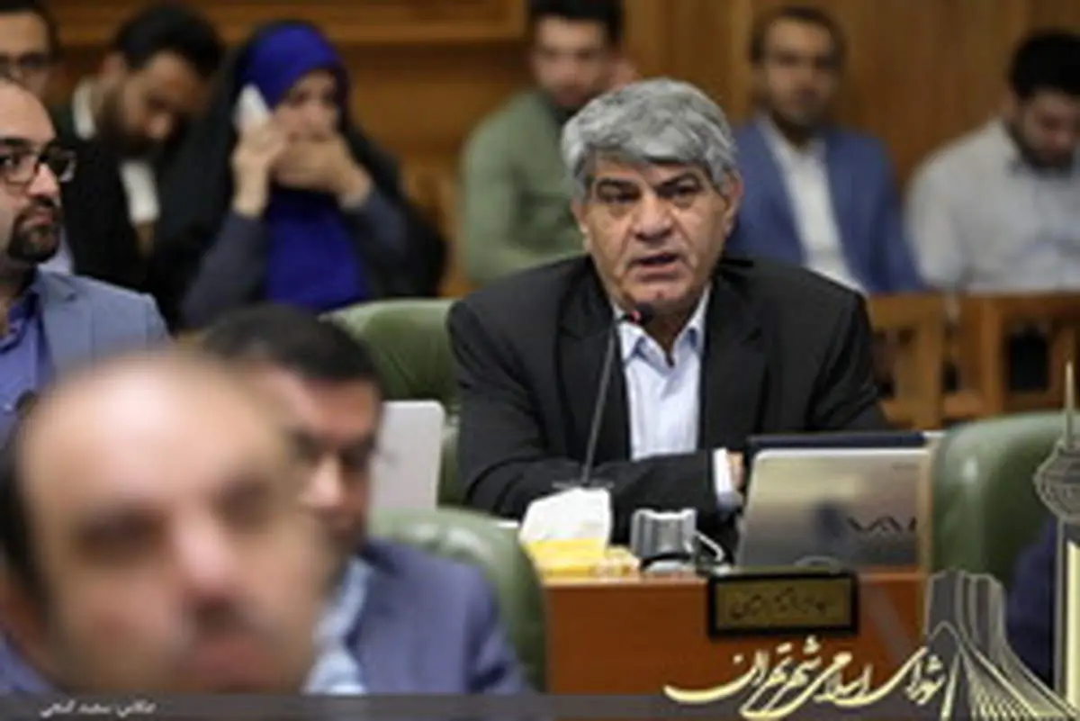 قرار دادن مدرک برای داوطلبان شورایاری مغایر حقوق شهروندی است