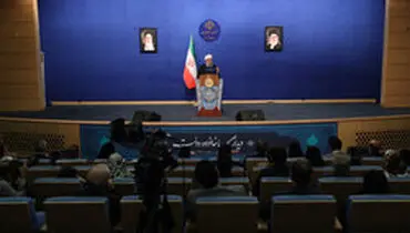 روحانی: باید با تمام توان برای کاستن از فشار و رنج‌ زندگی مردم  بکوشیم