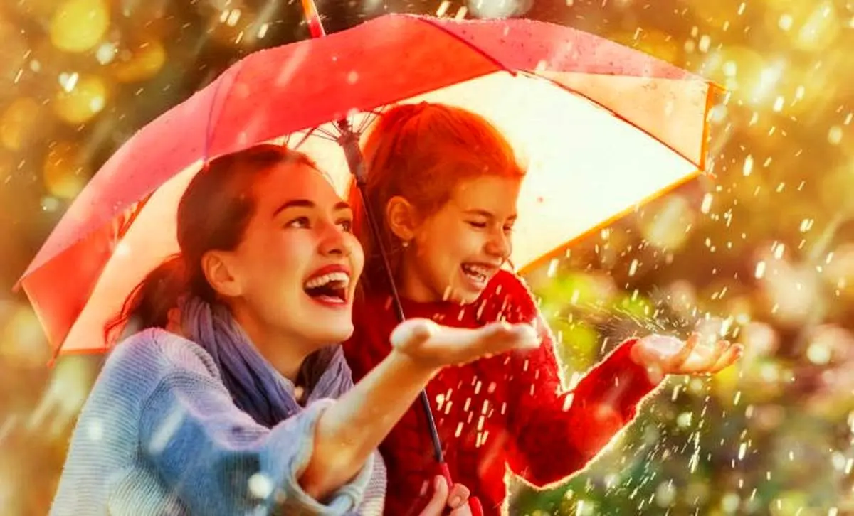 چگونه دخترمان را قوی و بانشاط تربیت کنیم؟