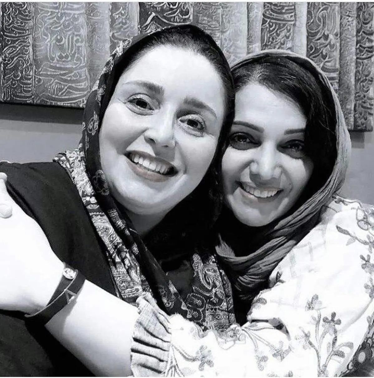 الهام پاوه نژاد و ژاله صامتی