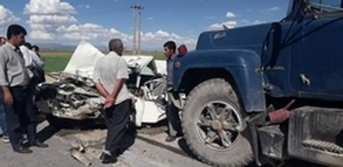 خواب آلودگی راننده پیکان حادثه آفرید