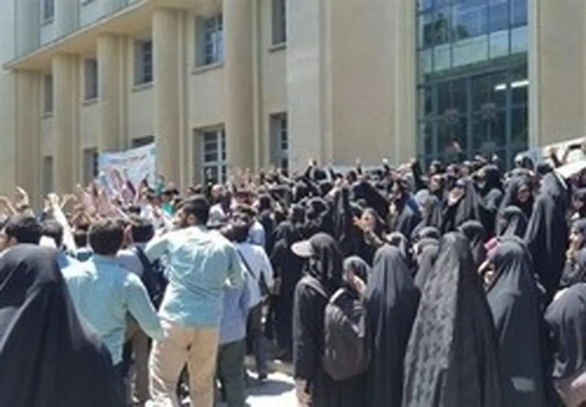 روایت یک دانشجو از تجمع دانشگاه تهران +تصاویر