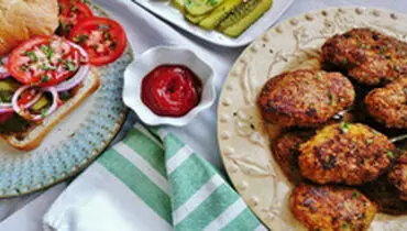 طرز تهیه کتلت مرغ زعفرانی خوشمزه