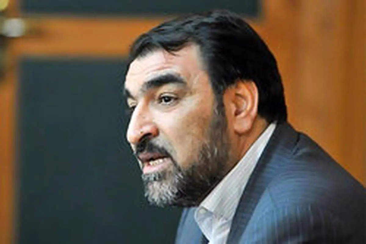 انحرافاتی در نحوه افزایش حقوق‌ها وجود دارد
