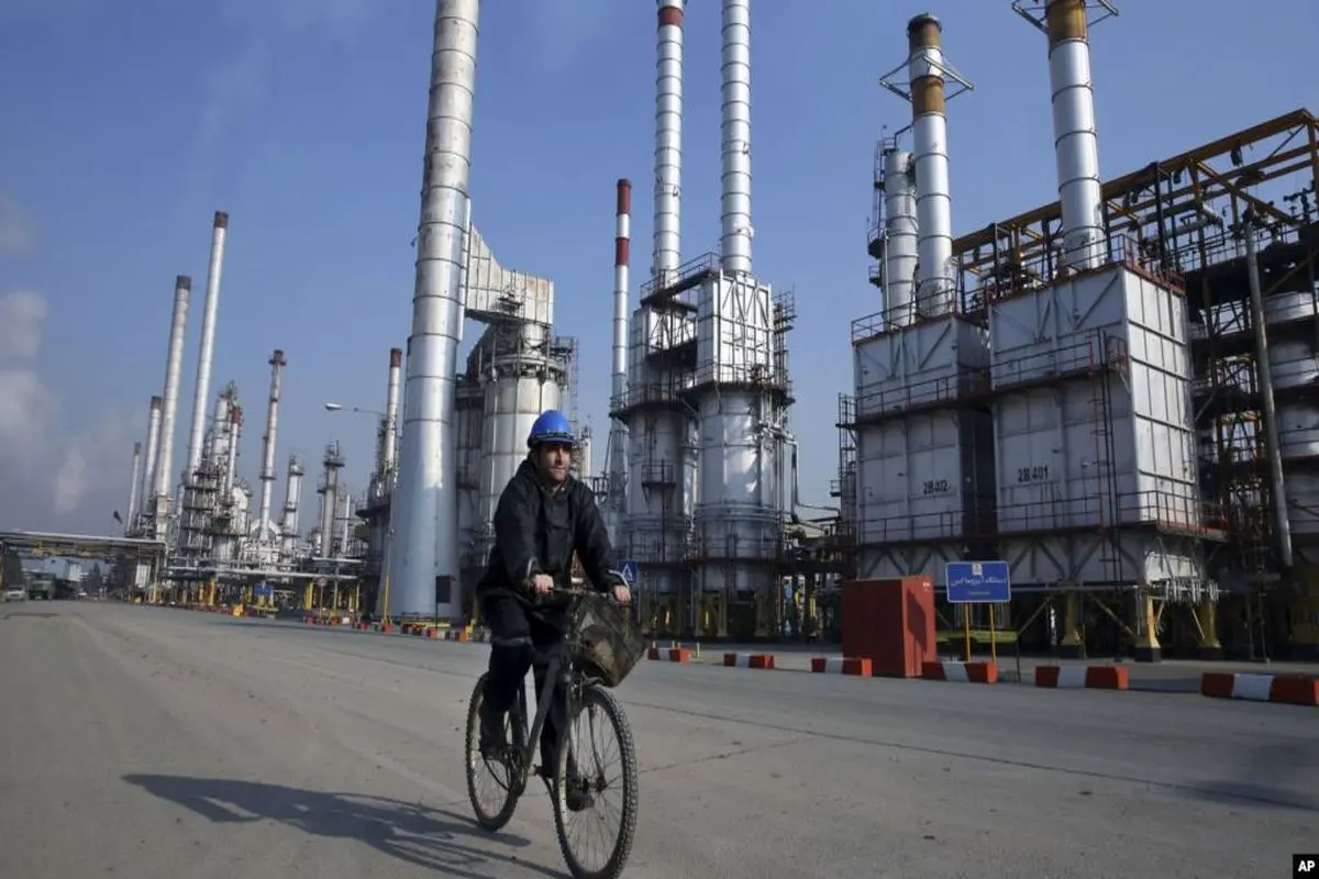 ادعای آژانس بین المللی انرژی درباره بازگشت تولید نفت ایران به دوران دفاع مقدس