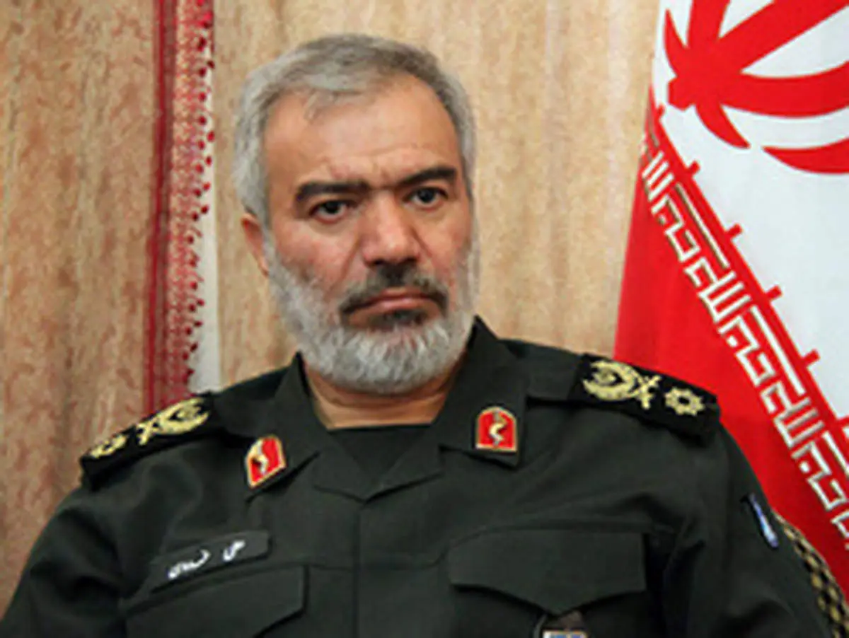 دریادار فدوی: دشمن میخواهد ما را تحت فشار قرار دهد