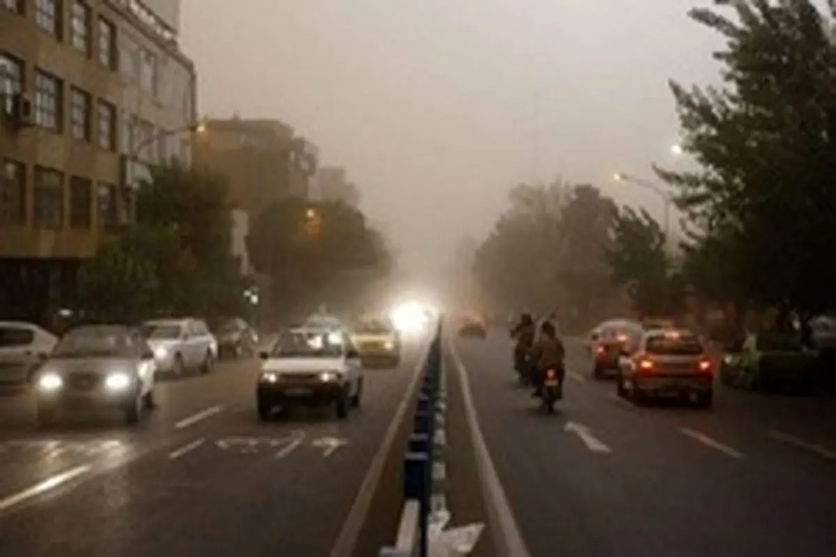 هواشناسی: تندباد ۵۰ کیلومتری تهران را در نوردید