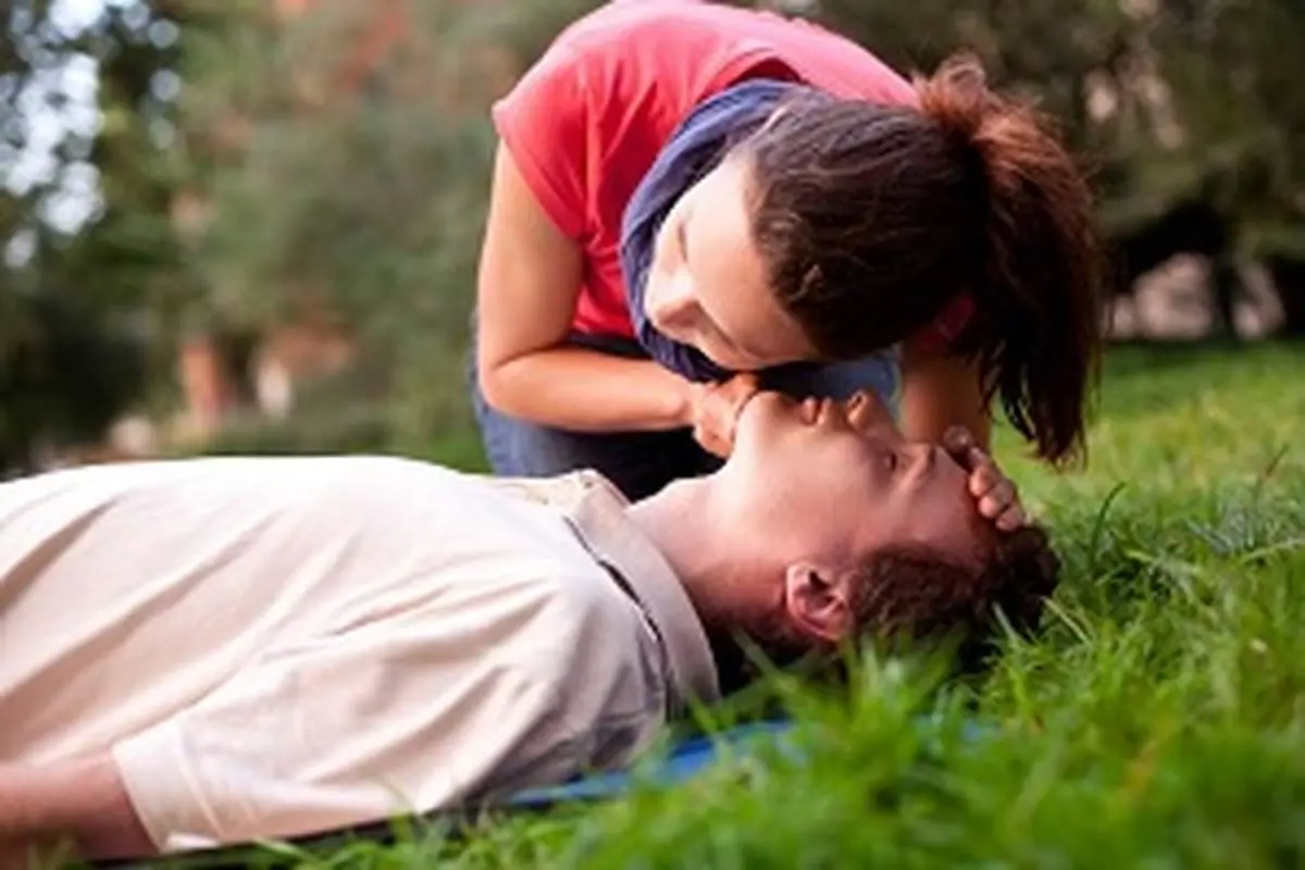 مراحل انجام CPR یا احیای قلبی ریوی