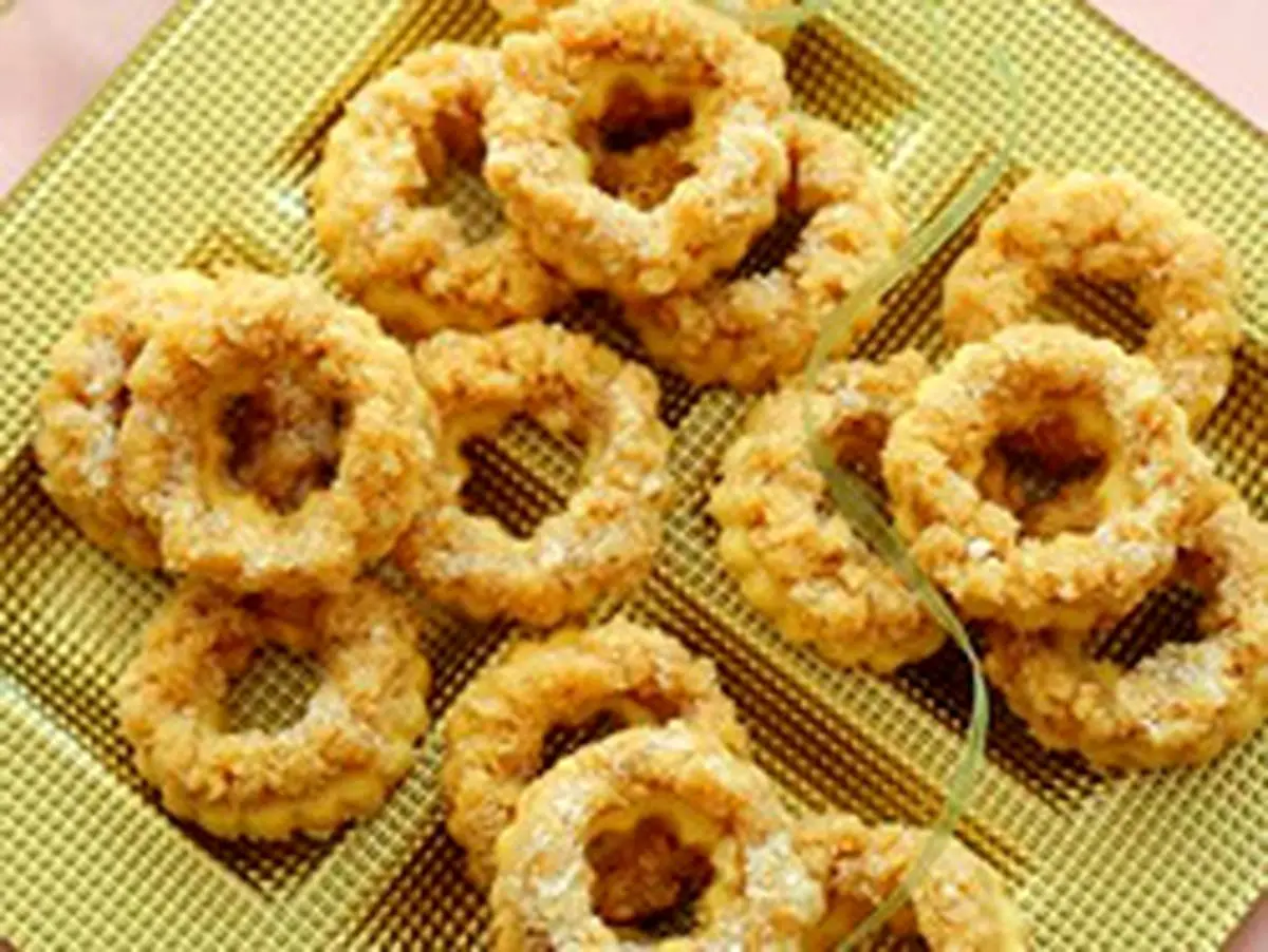 طرز تهیه شیرینی حلقههای نارگیلی