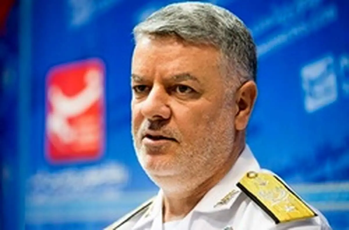 دریادار خانزادی: دشمن سعی در ایجاد رعب و وحشت دارد