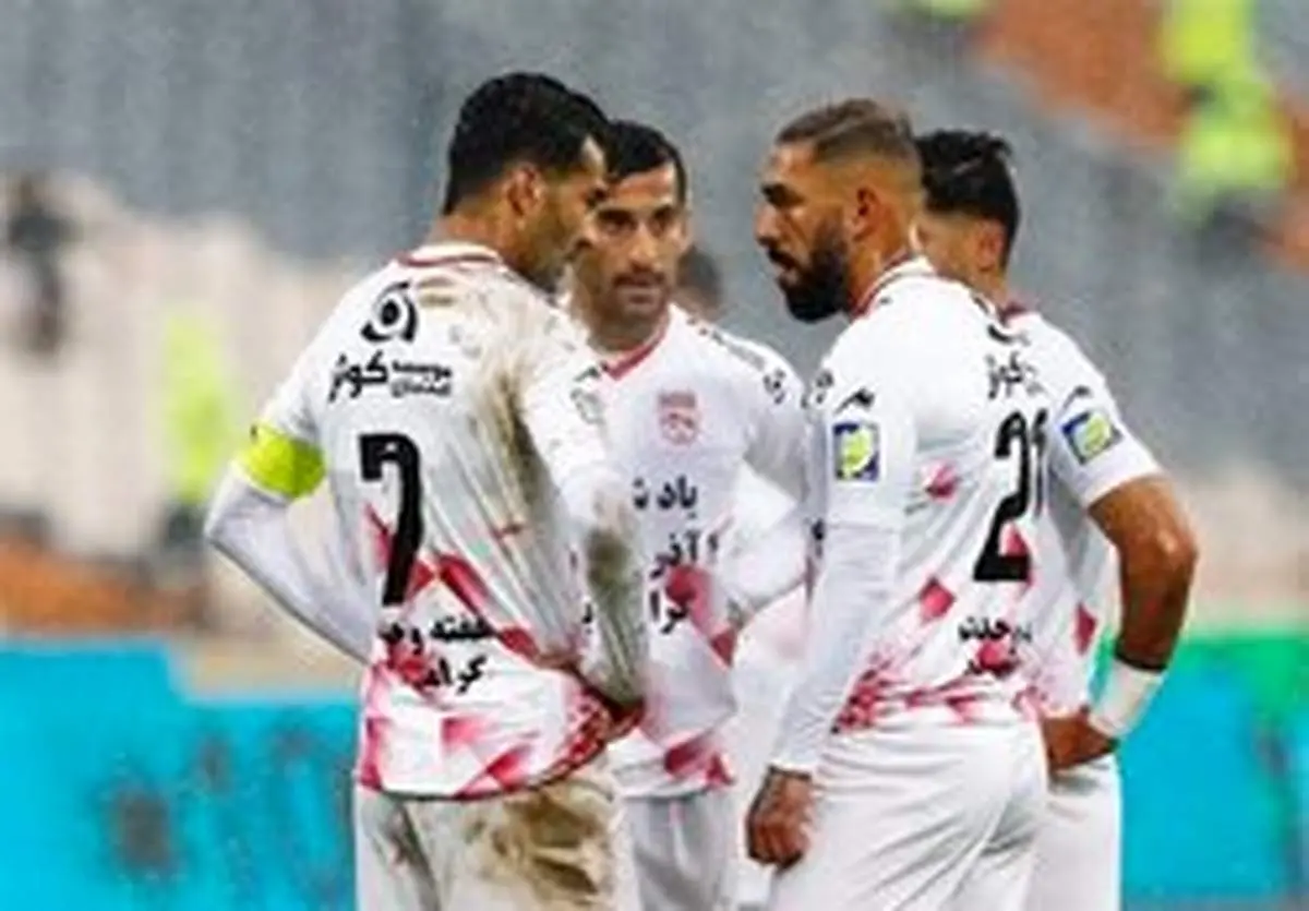 ورود و خروج بازیکن از تراکتور ممنوع شد!