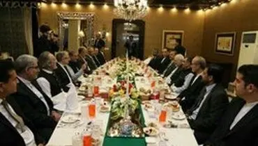 حضور ظریف در ضیافت افطاری همتای پاکستانی‌اش