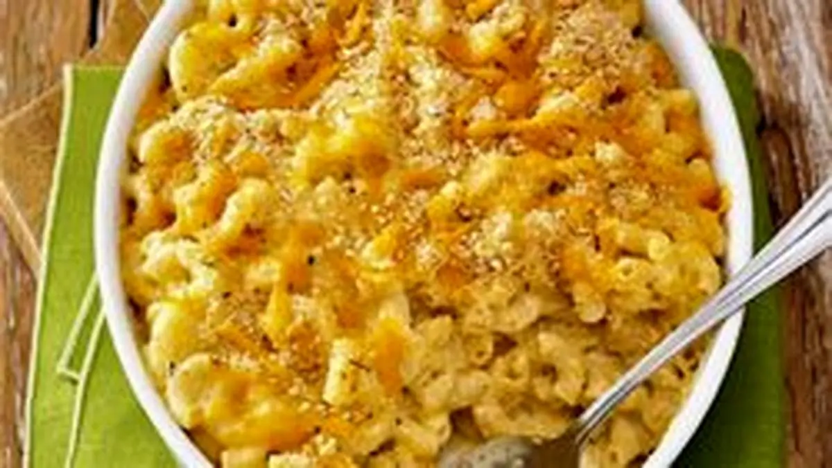 طرز تهیه پاستا با سس پنیر و سیر سوخاری