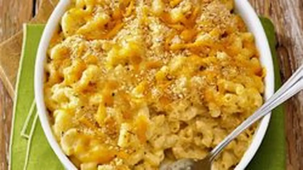 طرز تهیه پاستا با سس پنیر و سیر سوخاری