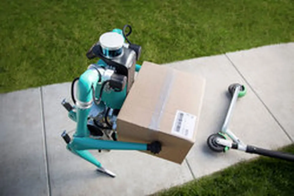 ربات دو پای فورد برای حمل و نقل پستی +عکس