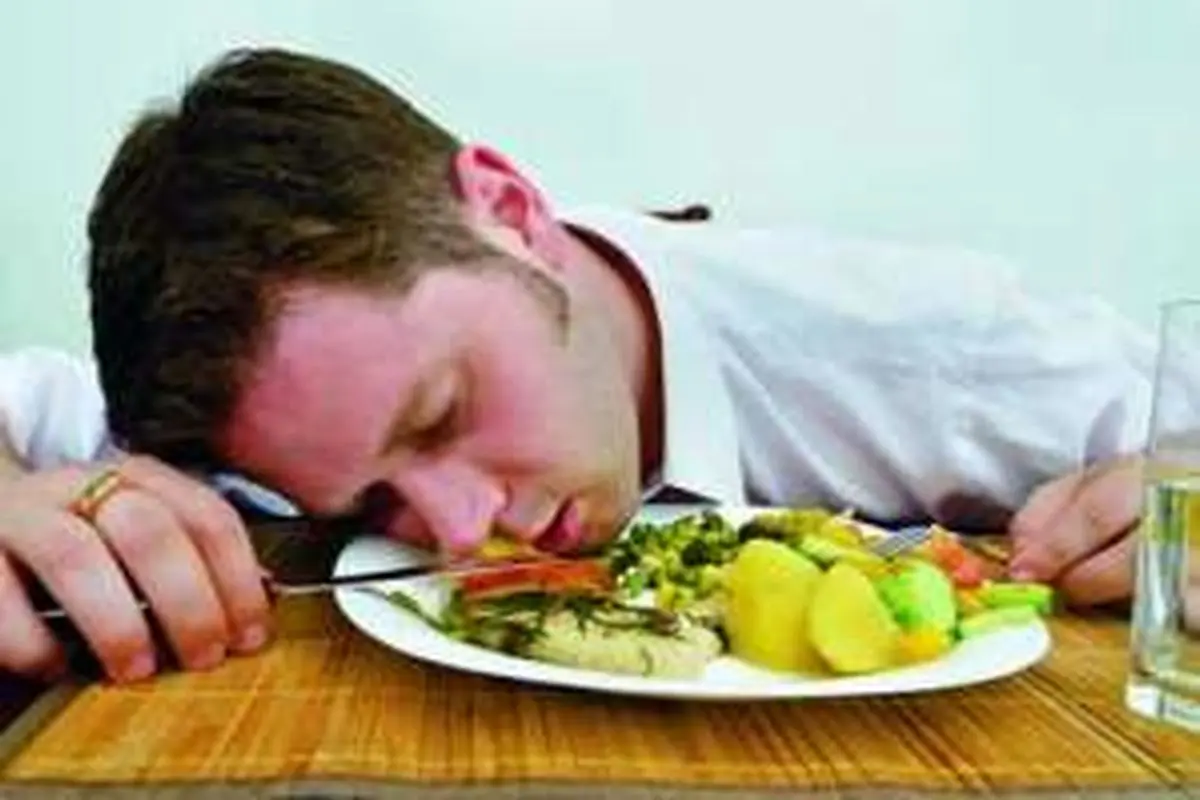 خوابیدن چند ساعت بعد از غذا خوردن مجاز است؟