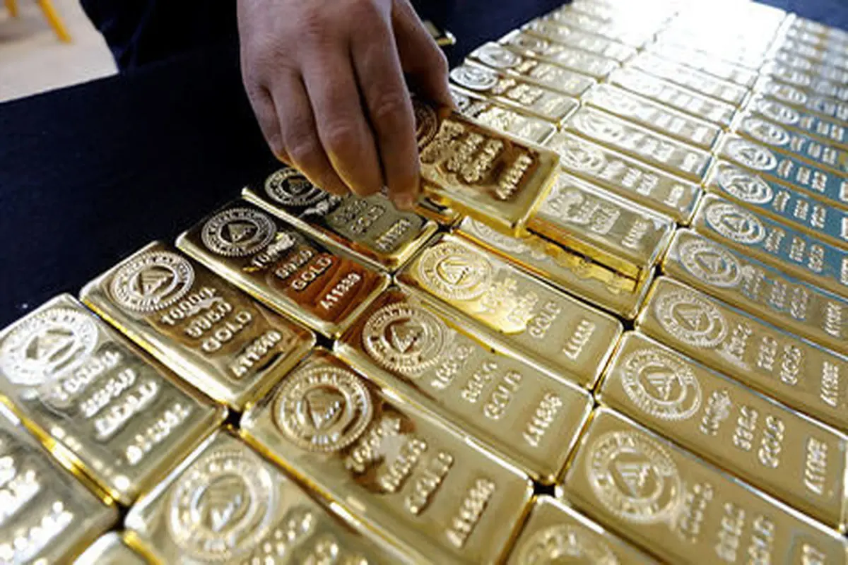 بزرگ‌ترین کاهش قیمت طلا در یک ماه اخیر