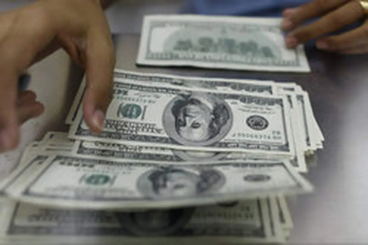 سایه سنگین بازار متشکل ارزی بر سر دلالان