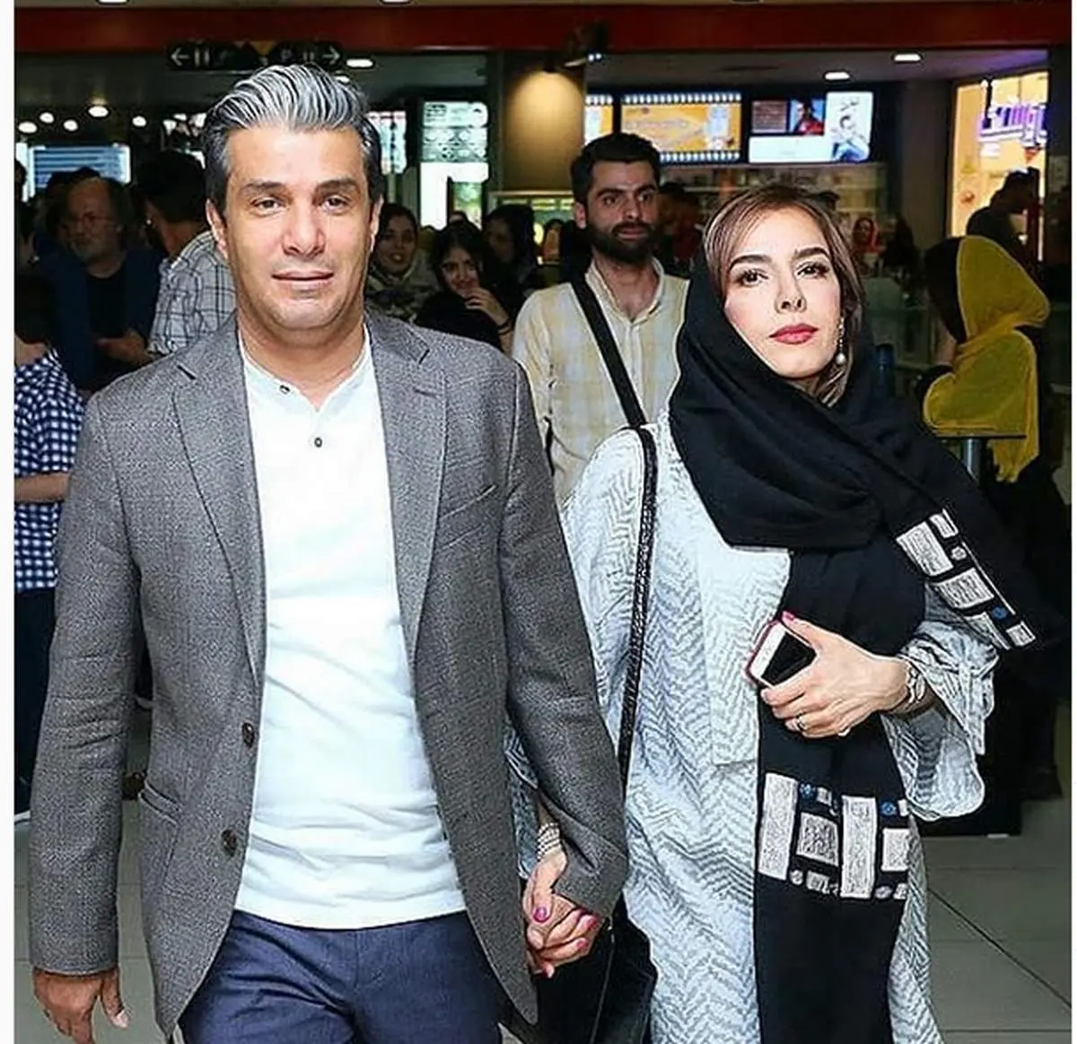 آریا عظیمی نژاد و همسرش