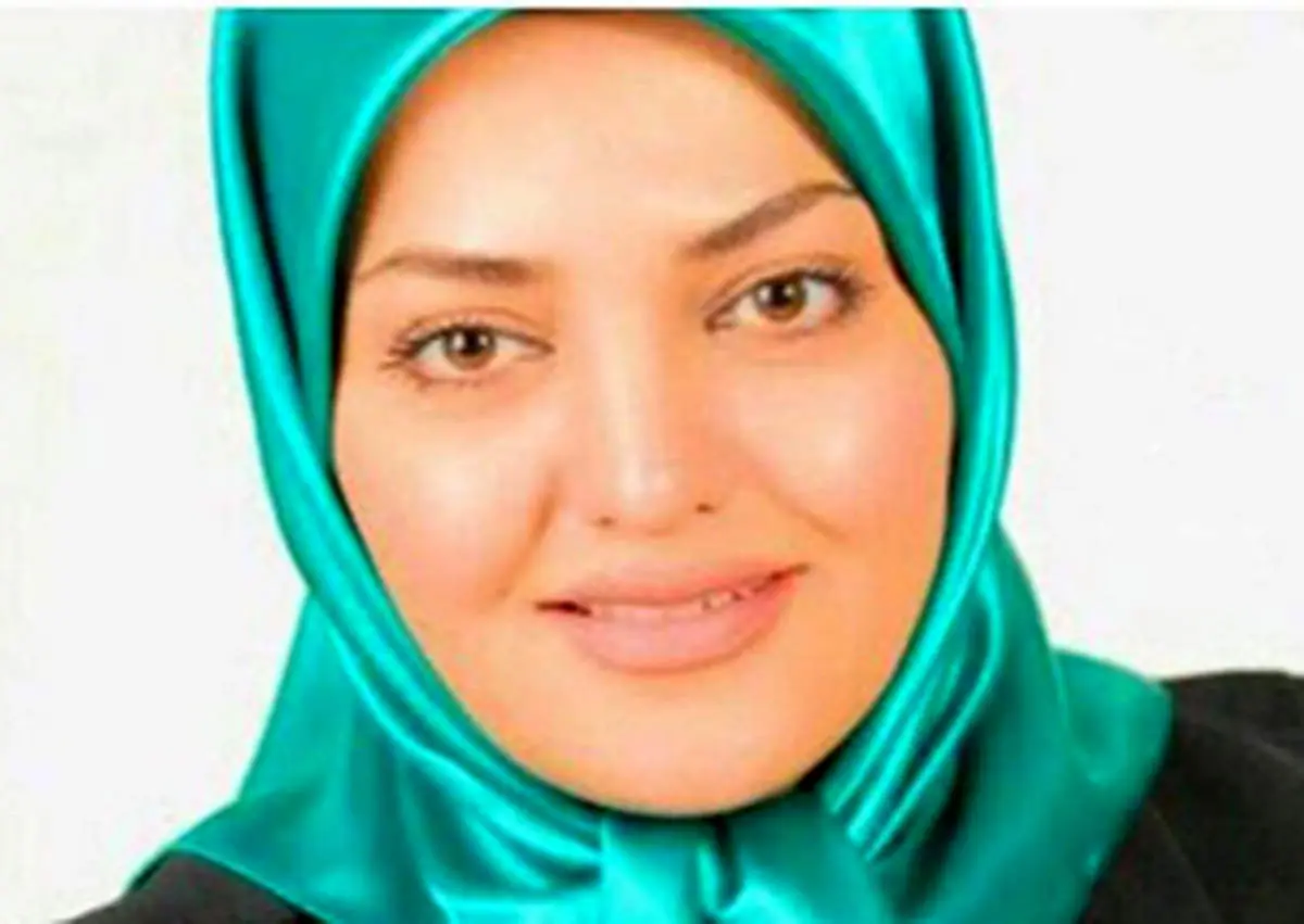لحظاتی از بازیگری میترا استاد