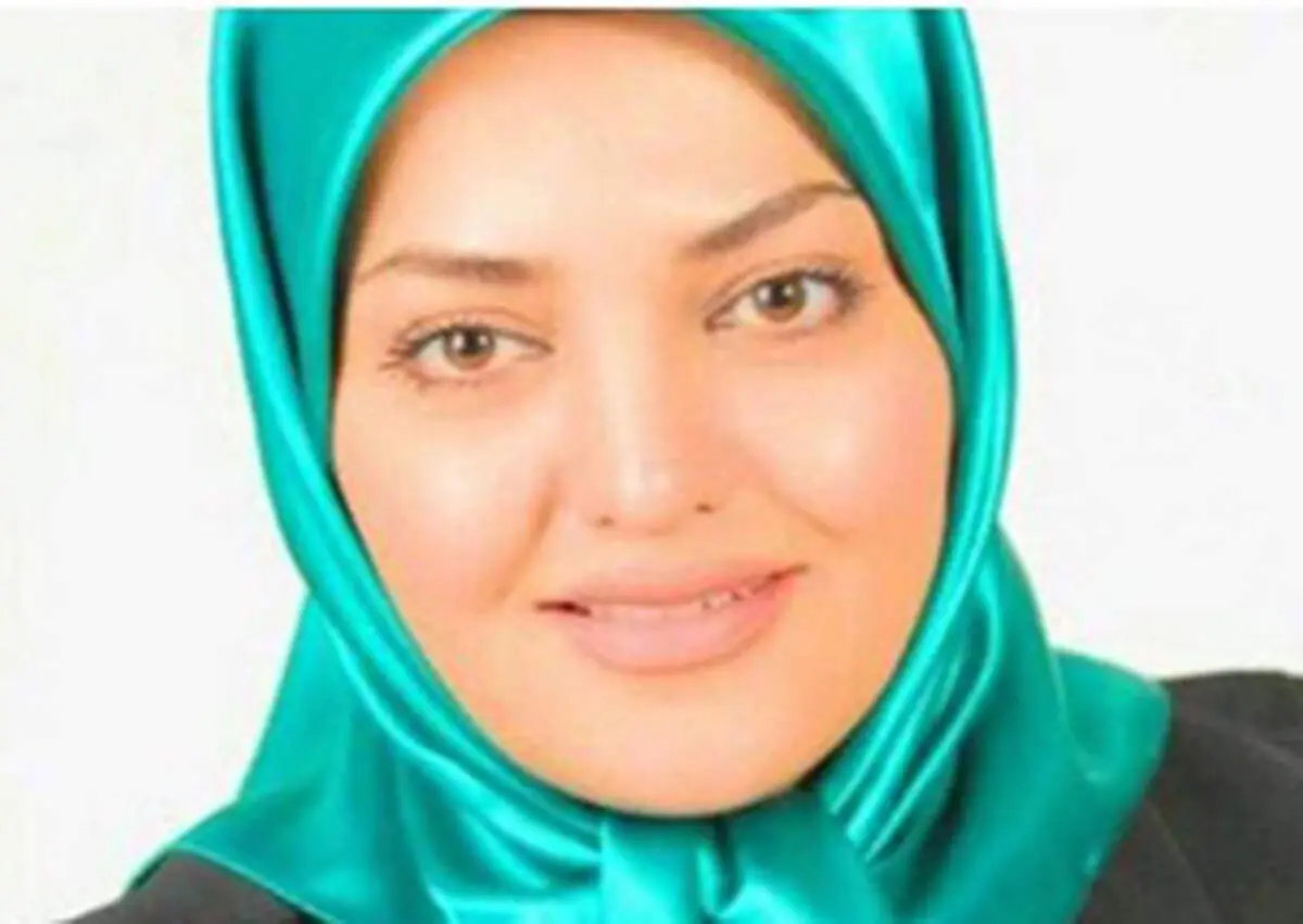 لحظاتی از بازیگری میترا استاد