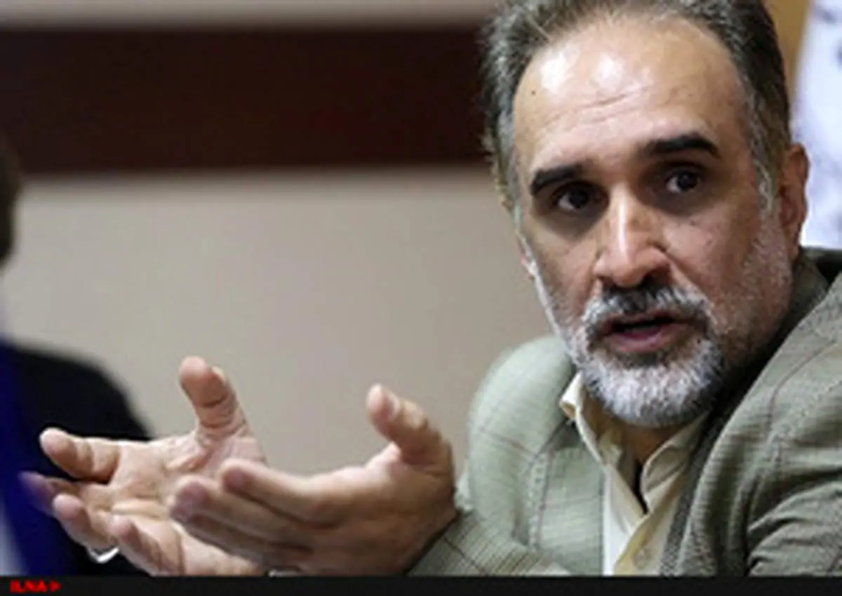 دچار تورم قانون در کشور شده‌ایم