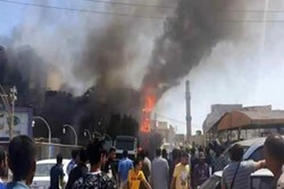 آتش سوزی گسترده در نزدیکی دانشگاه بصره عراق