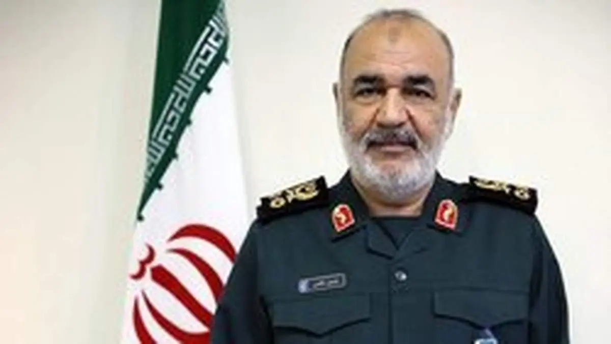 فرمانده کل سپاه: معامله قرن نوزاد نارس است