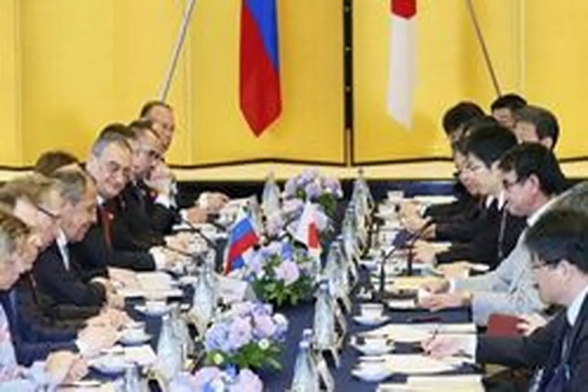 لاوروف: روسیه از مذاکره آمریکا و ایران استقبال می‌کند