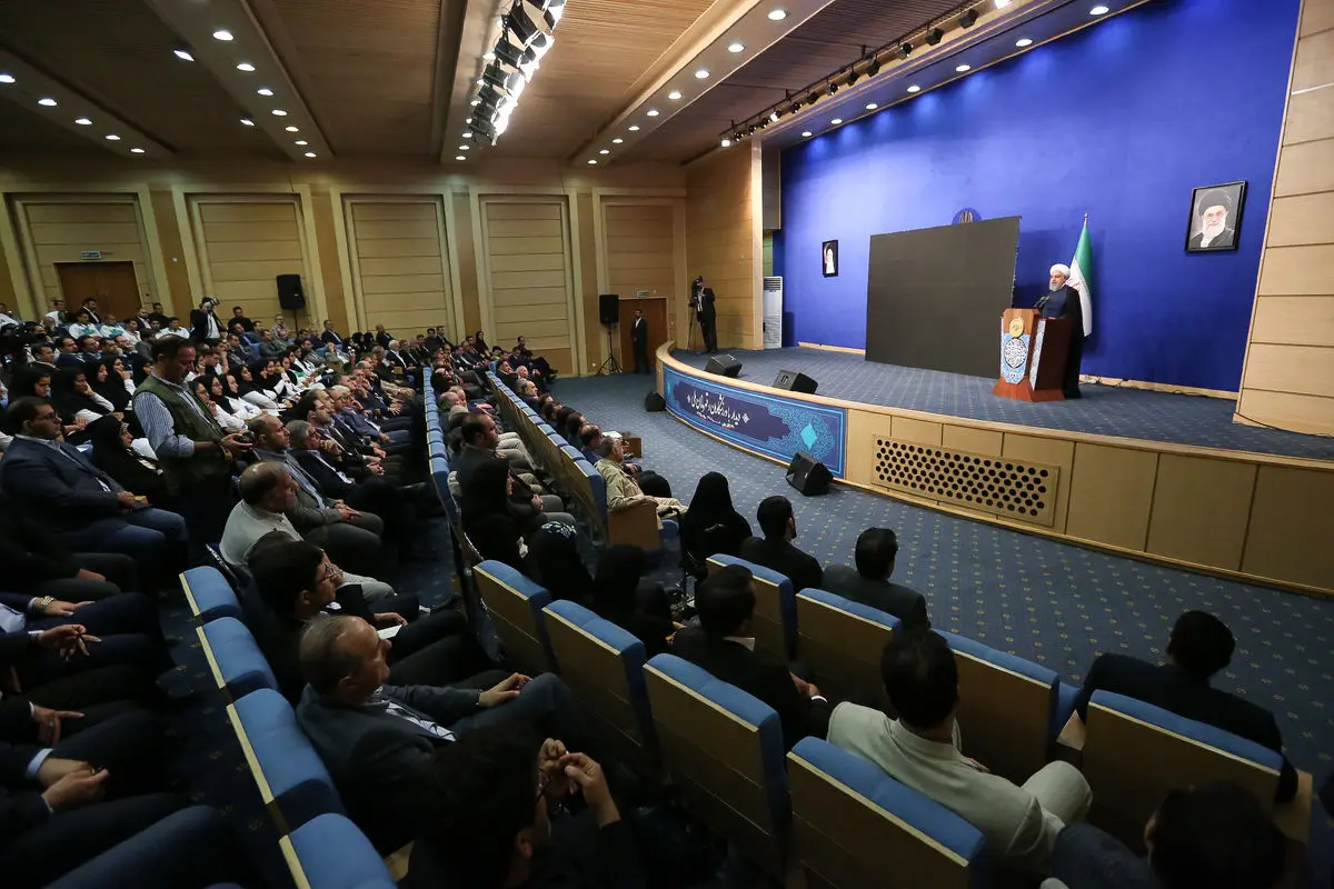 روحانی به آمریکا: اگر با احترام سر میز بنشینند اهل مذاکره‌ایم