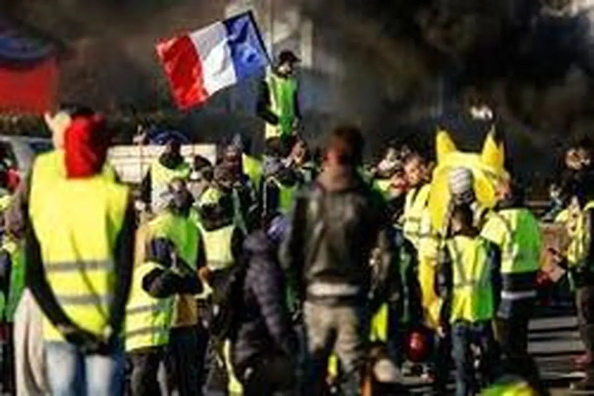 بازداشت ده‌ها نفر از جلیقه زرد‌ها در فرانسه