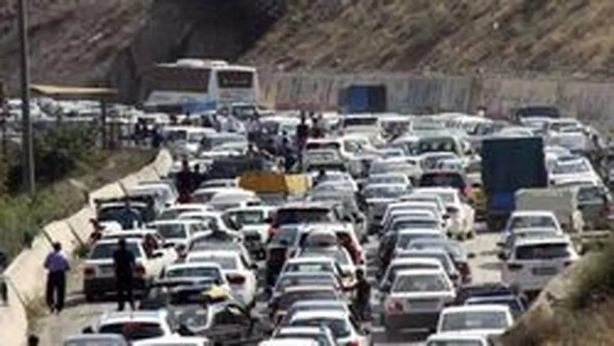ترافیک جاده کرج - چالوس سنگین است