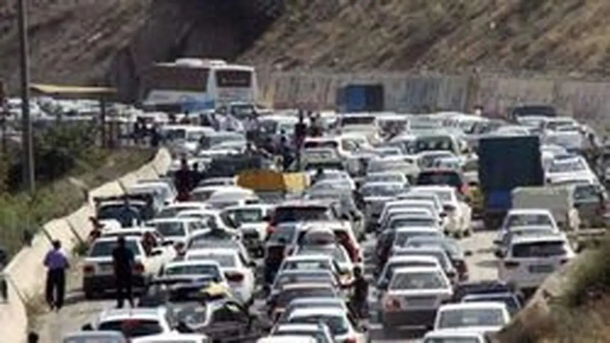 ترافیک جاده کرج - چالوس سنگین است