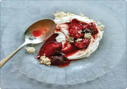 طرز تهیه پودینگ توت فرنگی+فیلم