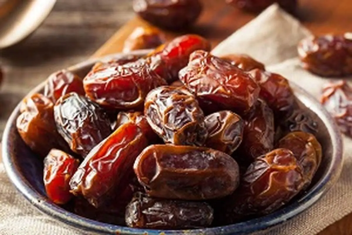 خواص خرما، روزانه ۳ عدد خرما به مدت یک هفته بخورید و ببینید چه می‌شود!