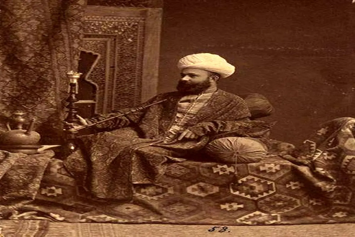 تصویری دیدنی از یک تاجر ثروتمند زمان قاجار