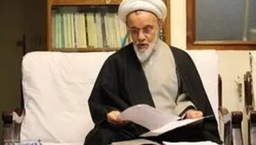 عضو مجلس خبرگان: چه کسی گفته یک کمیسیون ۳ نفره رهبر بعدی را انتخاب می‌کند؟